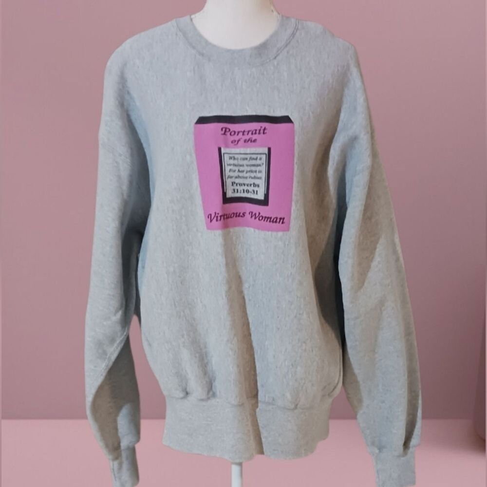 "Virtuous Woman" Gift Sweatshirt Cozy & Warm Long Sleeve Gray & Pink Women's XL